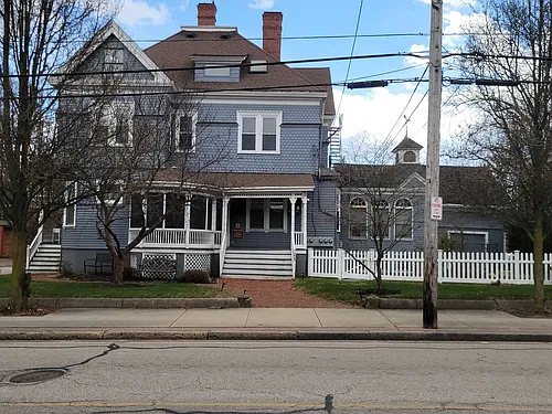 223 Cottage St #1 Photo 1