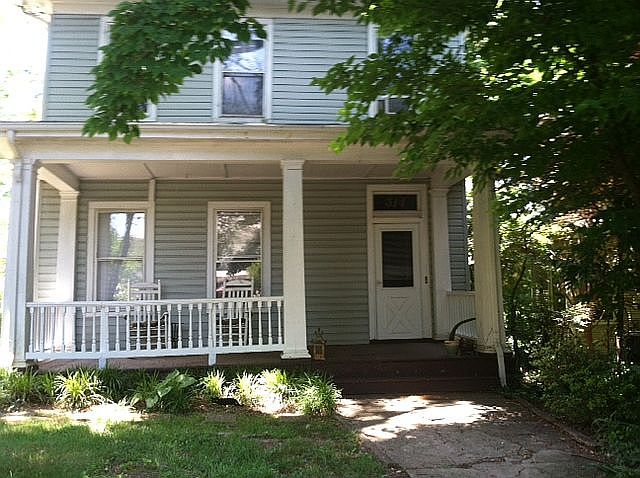 2nd image of 514 W 28th St