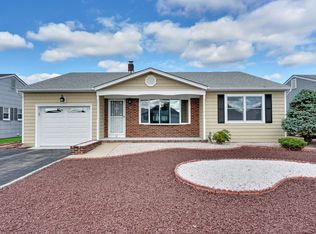 15 Jericho Rd, Toms River, NJ 08757