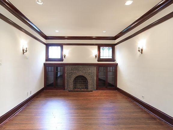 2nd image of 2624 N Richmond St APT 3