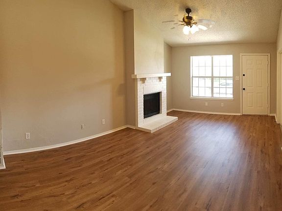 2nd image of 1415 Ardmore Dr