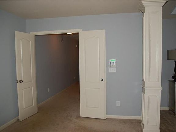 4th image of 1553 Creek Bend Ln