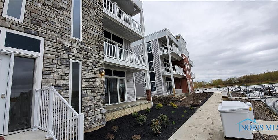 1st image of 2576 S Waterside Ct #322