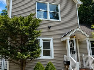 123 Jefferson Dr, Mastic Beach, NY 11951