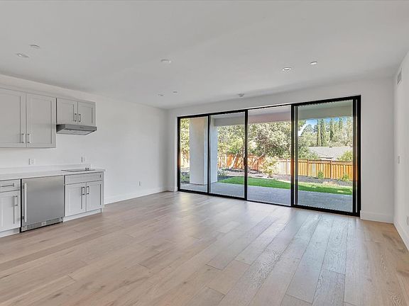 2nd image of 16219 Seaborn Ct