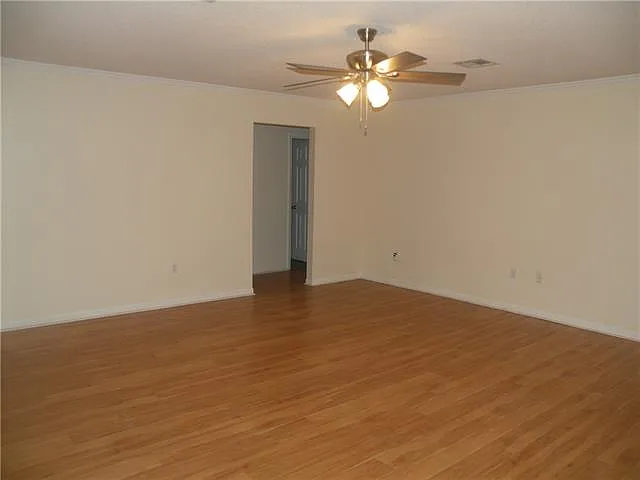 Photo 2 of 19 - 18121 Holly Ridge Dr - Hammond, LA Building Photo - 18121 Holly Ridge Dr