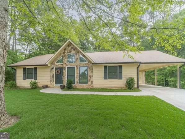 494 Spring St, Social Circle, GA 30025