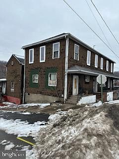 4th image of 301 East Ave