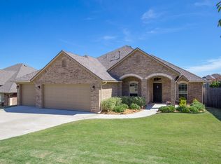 417 Summit Crest Ln, Norman, OK 73071