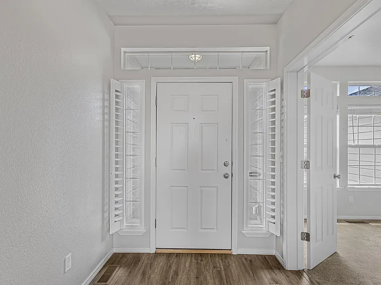 6518 E Fairmount St — Photo 5