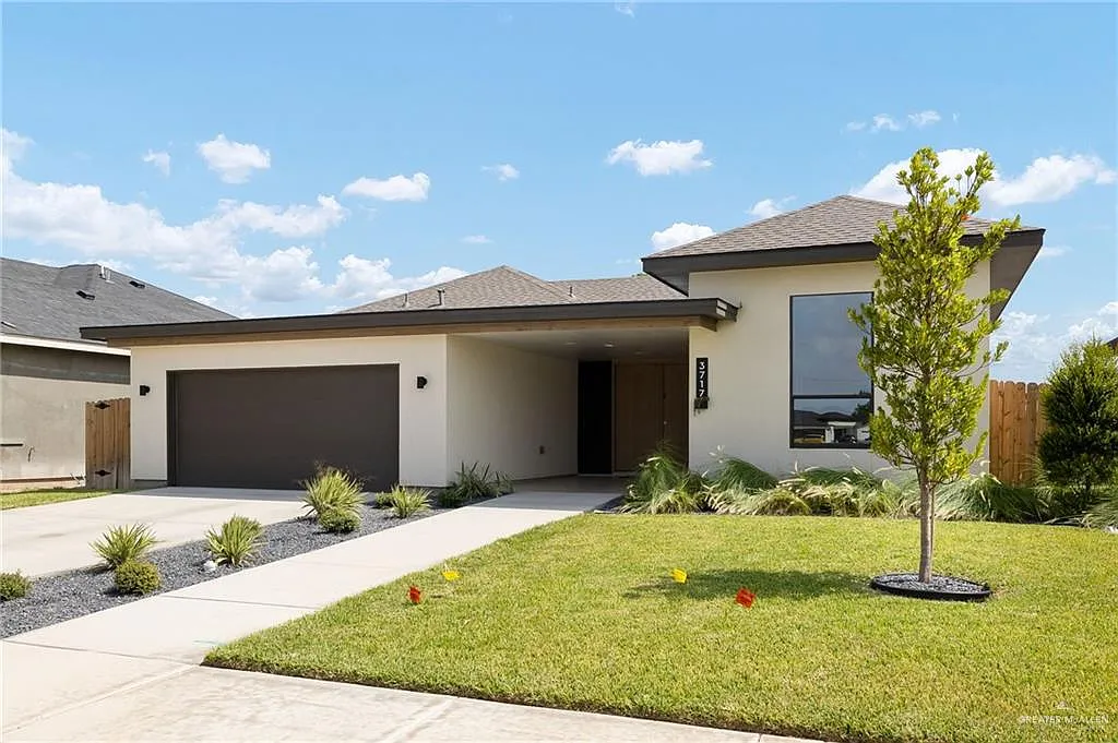 4 bed, 3.5 bath, 2332 sqft, $3,700 — Photo 2