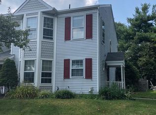 24 Taylors Way, Holland, PA 18966