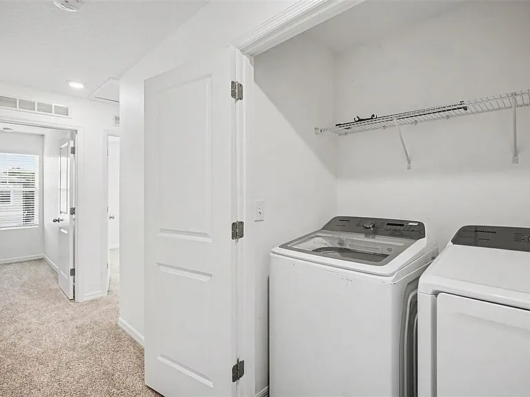 868 Grandin St — Photo 18