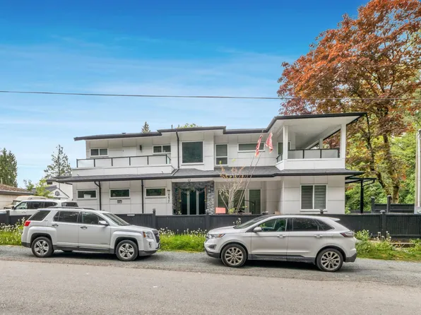 14477 101st Ave, Surrey, BC V3R 0B7