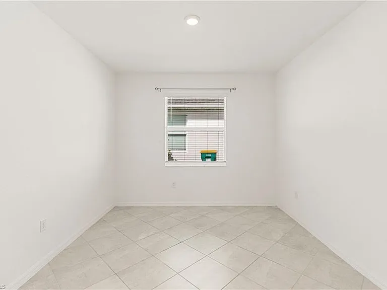 2525 Kona Way — Photo 14