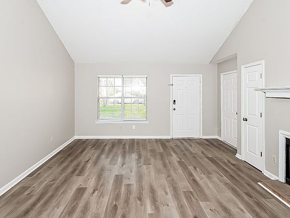 5th image of 7038 Hampton Dr