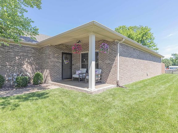 2nd image of 5018 Paddock Dr