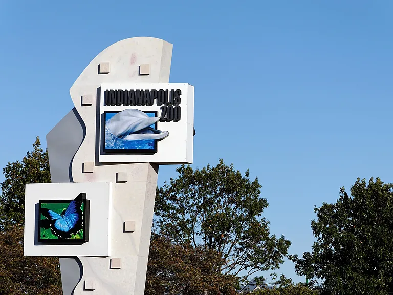 20 Minute Walk to the city's Zoo and Botanical Gardens!