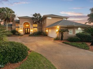 203 General Pershing Ave, Ocean Springs, MS 39564