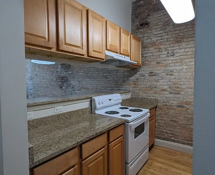 130 E State St #402 — Photo 10