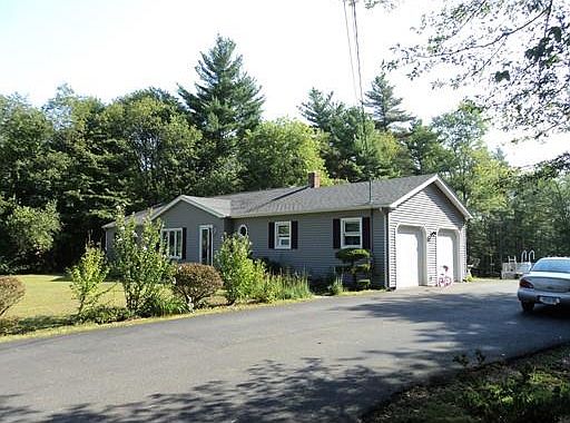 3rd image of 179 Bedford St