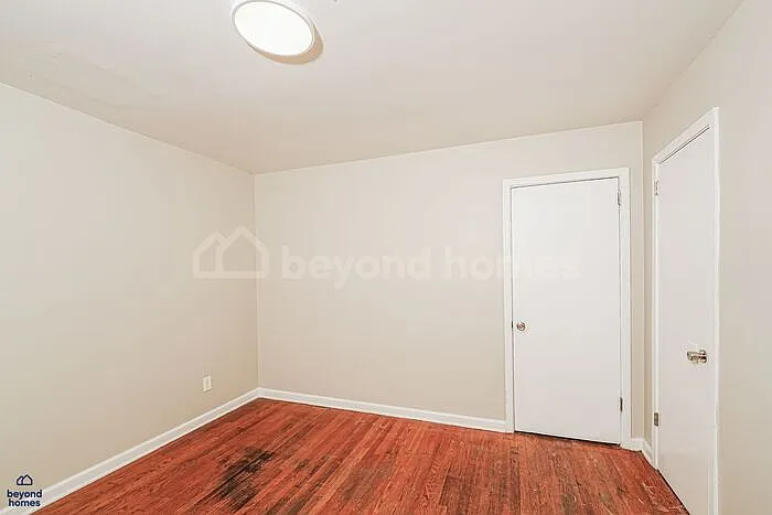 945 Elizabeth Dr — Photo 12