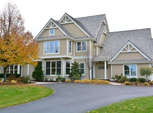 4115 W Rudella Rd, Mequon, WI 53092