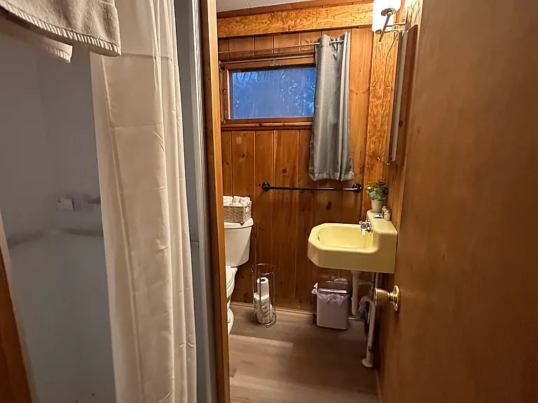 14 Lake Shore Dr — Photo 7