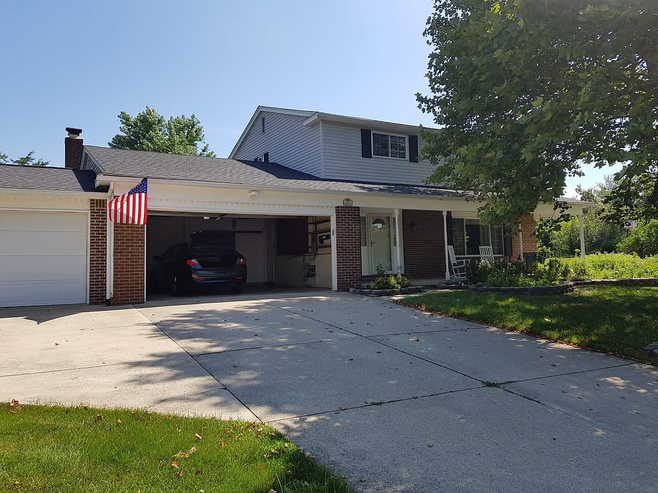 1st image of 210 Dellfield Ln