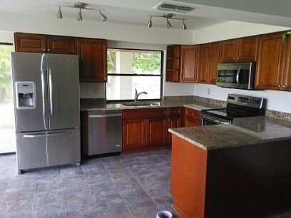 1st image of 112 SW 28th St