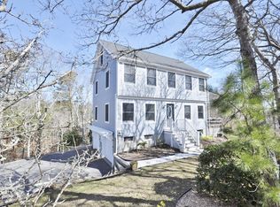 5 Sea Ln, Sagamore Beach, MA 02562