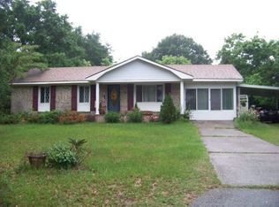 413 1st St, Jackson, SC 29831