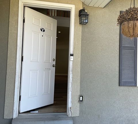 2nd image of 533 W Floribunda Dr