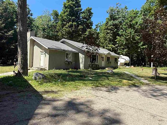 2nd image of 7640 Ridge Rd