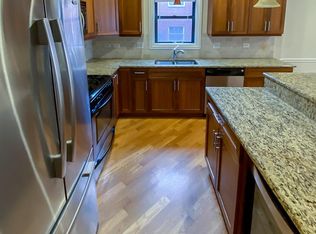 3231 N Kenmore Ave #1, Chicago, IL 60657