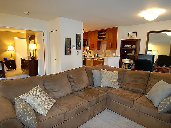 3rd image of 7600 Lakeside Village Dr APT L