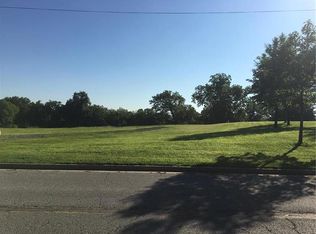 4715 NW High Dr, Riverside, MO 64150