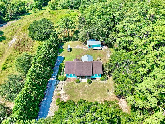 3rd image of 1285 Riverbend Drive SW