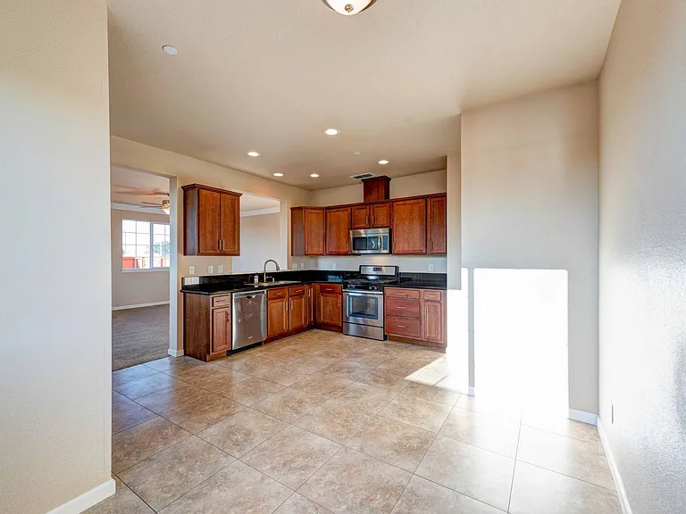 695 Mission De Oro Dr — Photo 18