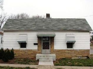 827 N 6th St, Saint Charles, MO 63301