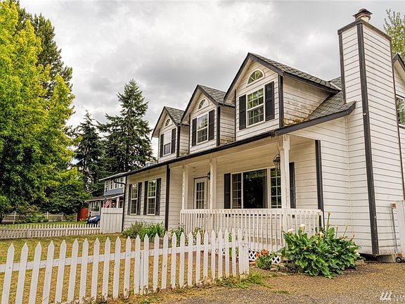 4th image of 15516 121st Avenue Ct E