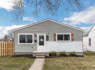 4516 Edgewood St, Dearborn Heights, MI 48125