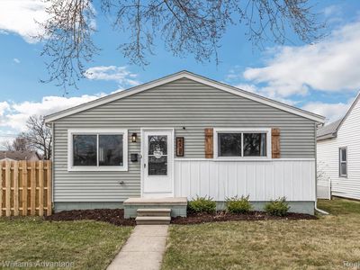 4516 Edgewood St, Dearborn Heights, MI, 48125