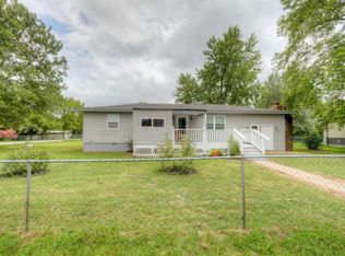 202 W Terry St, Goodman, MO 64843