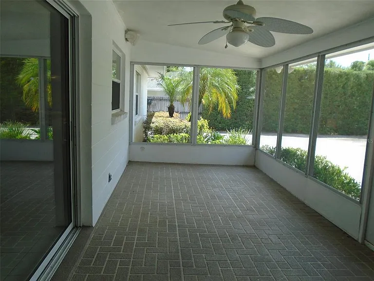 2430 Deloraine Trl — Photo 15
