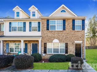 5345 Oakley Commons Blvd, Union City, GA 30291