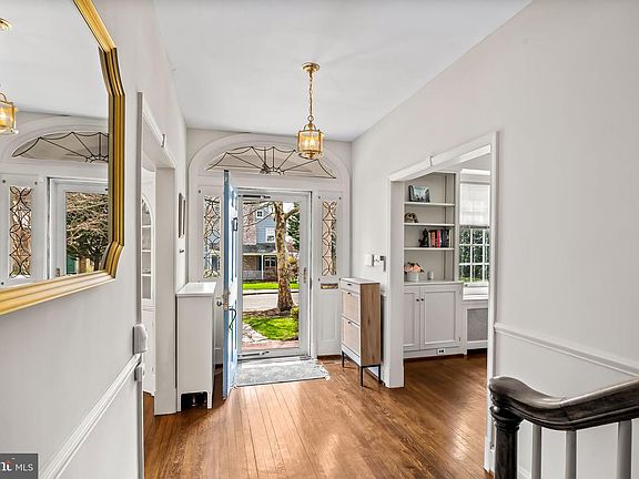 2nd image of 328 Tunbridge Rd