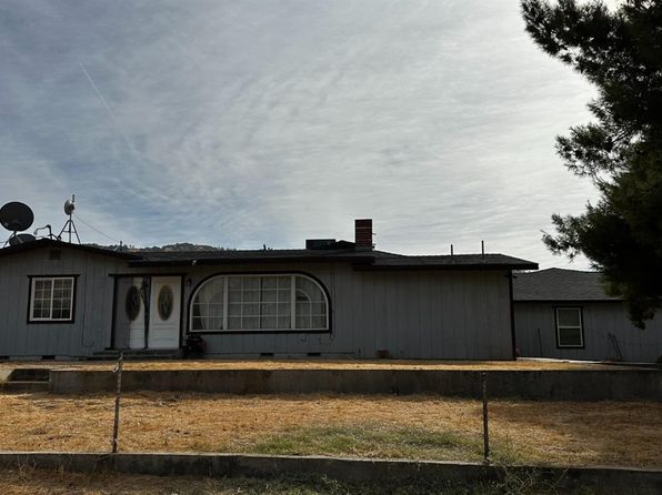 21665 E Weldon Ave, Sanger, CA 93657