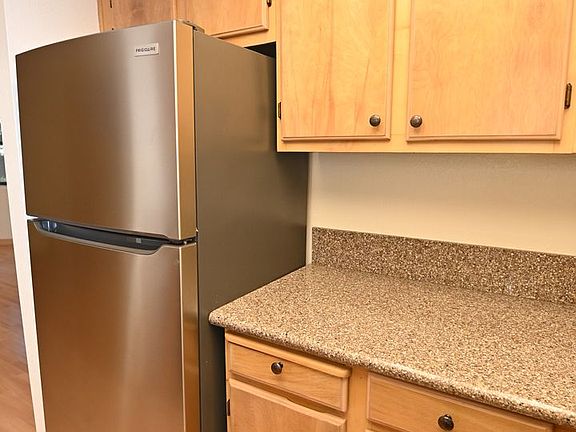 5th image of 609 San Conrado Ter Unit 4