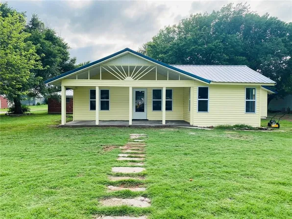 223 S Ash St, Erick, OK 73645